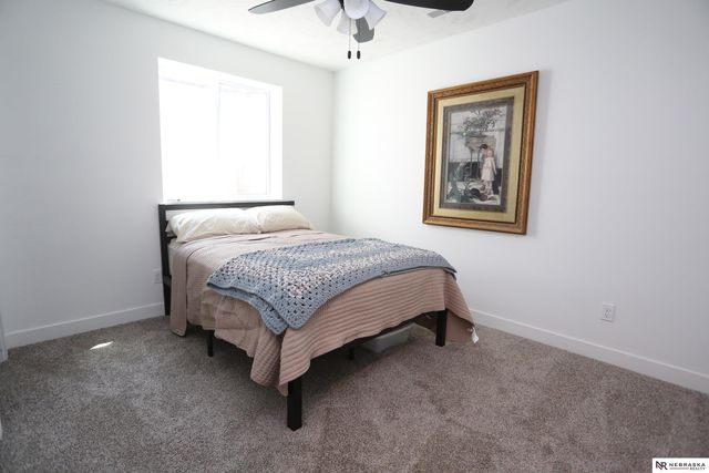 11305 Horizon Circle, Papillion, NE 68046