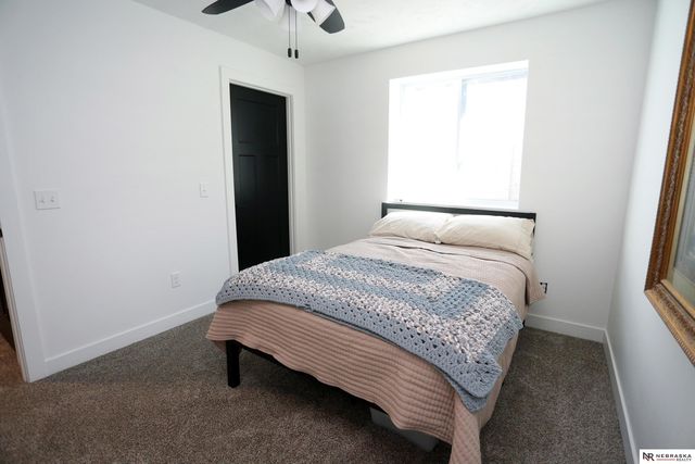 11305 Horizon Circle, Papillion, NE 68046