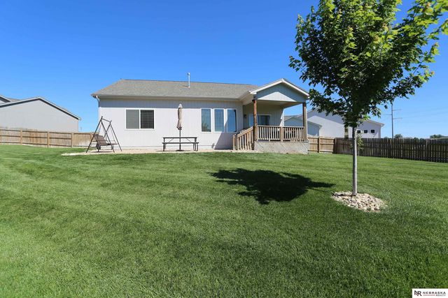 11305 Horizon Circle, Papillion, NE 68046