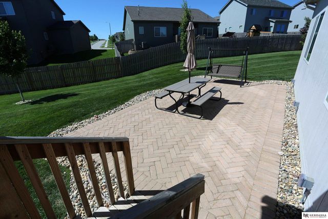 11305 Horizon Circle, Papillion, NE 68046