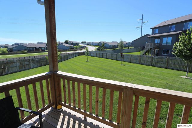 11305 Horizon Circle, Papillion, NE 68046