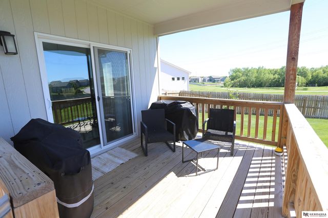 11305 Horizon Circle, Papillion, NE 68046