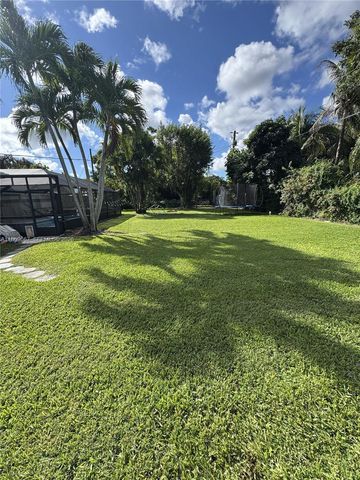 19520 SW 128th Ave, Miami, FL 33177