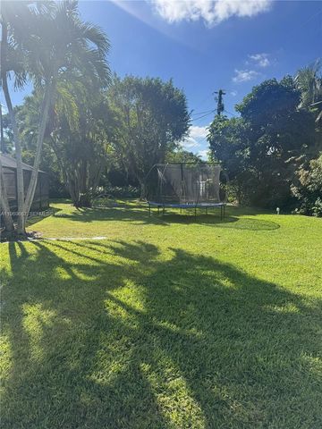 19520 SW 128th Ave, Miami, FL 33177