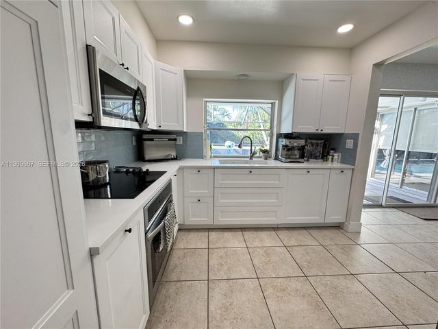 19520 SW 128th Ave, Miami, FL 33177