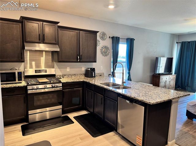 6262 Meadowbank Lane, Colorado Springs, CO 80925