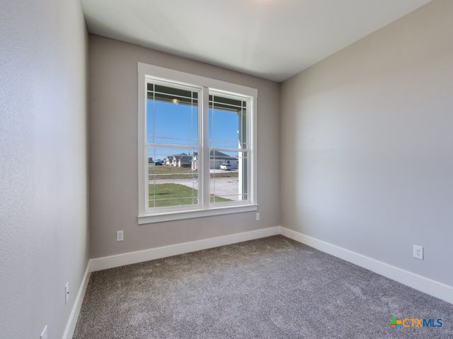 188 Turnberry Drive, La Vernia, TX 78121