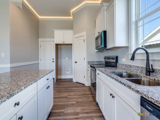 188 Turnberry Drive, La Vernia, TX 78121