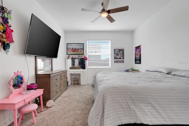 1052 HOLDEN WAY, Eagle Lake, FL 33839