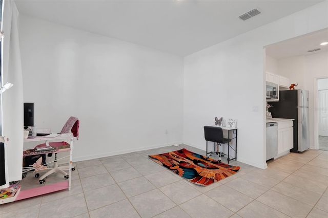 1052 HOLDEN WAY, Eagle Lake, FL 33839