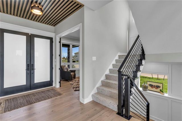 17464 W 163rd Place, Olathe, KS 66062