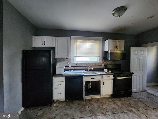 2741 CYLBURN AVE, Baltimore, MD 21215