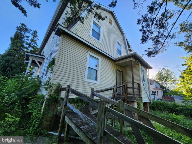 2741 CYLBURN AVE, Baltimore, MD 21215