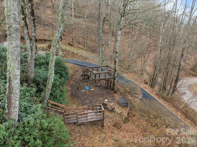 959 Plott Balsam Road, Maggie Valley, NC 28751