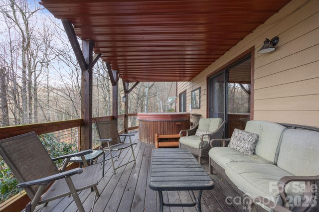 959 Plott Balsam Road, Maggie Valley, NC 28751