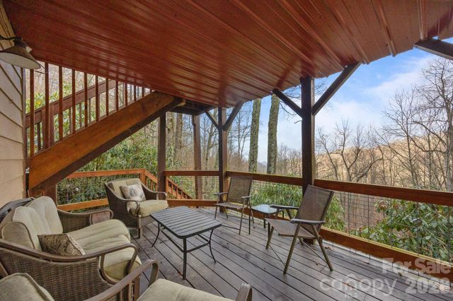 959 Plott Balsam Road, Maggie Valley, NC 28751