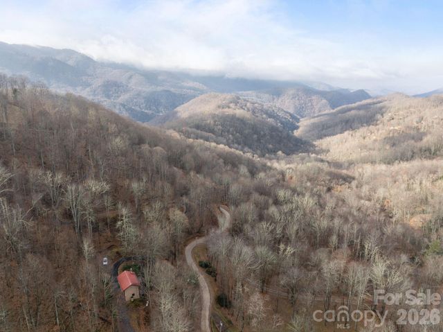 959 Plott Balsam Road, Maggie Valley, NC 28751