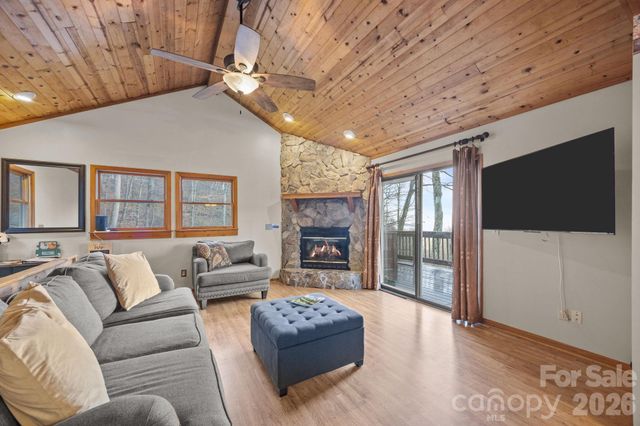 959 Plott Balsam Road, Maggie Valley, NC 28751