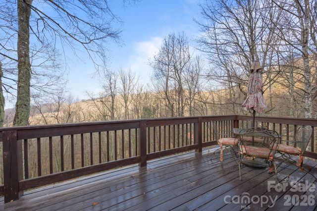 959 Plott Balsam Road, Maggie Valley, NC 28751