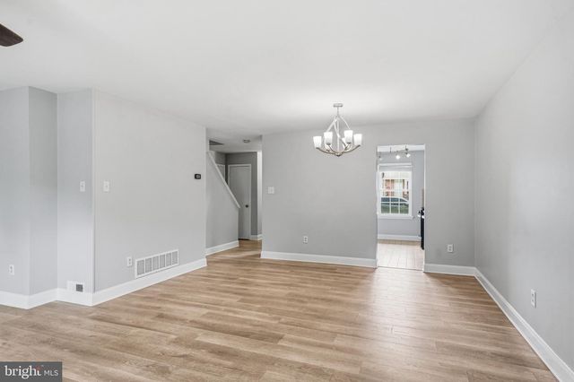 233 LAFAYETTE DR, Swedesboro, NJ 08085