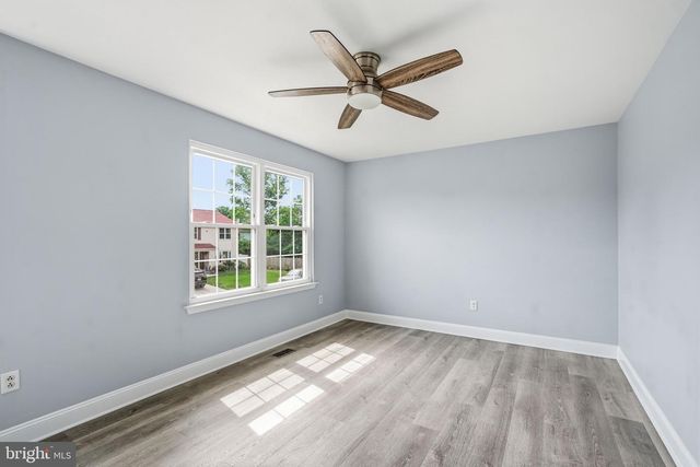 233 LAFAYETTE DR, Swedesboro, NJ 08085