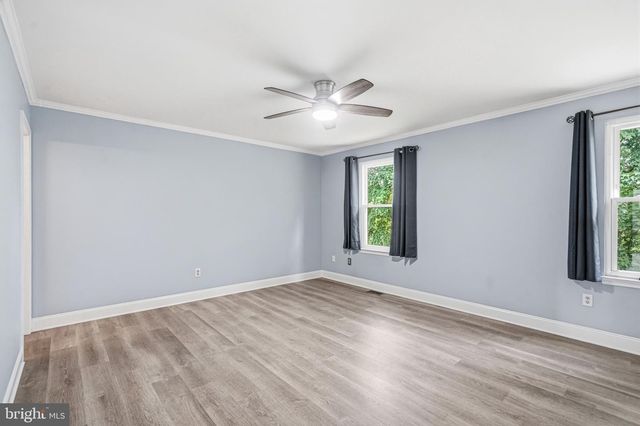 233 LAFAYETTE DR, Swedesboro, NJ 08085