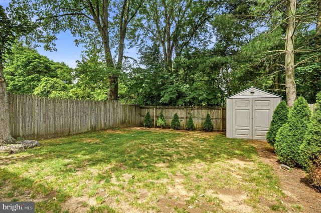 233 LAFAYETTE DR, Swedesboro, NJ 08085