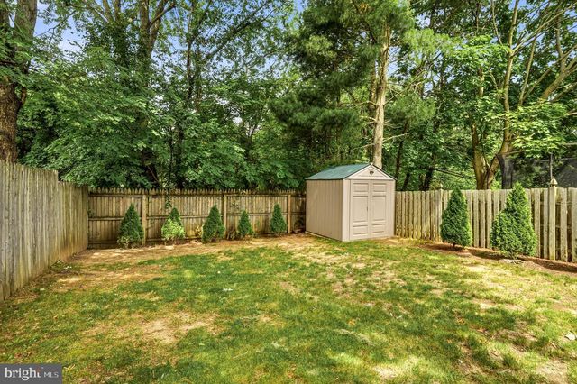 233 LAFAYETTE DR, Swedesboro, NJ 08085