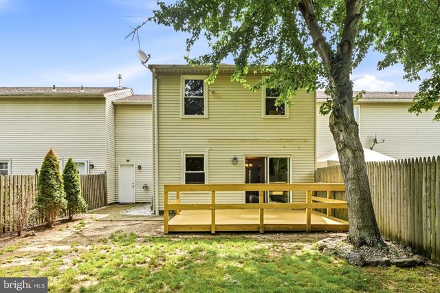 233 LAFAYETTE DR, Swedesboro, NJ 08085