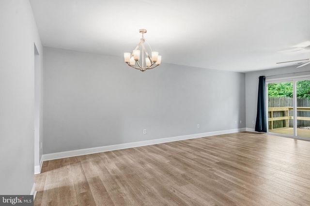 233 LAFAYETTE DR, Swedesboro, NJ 08085