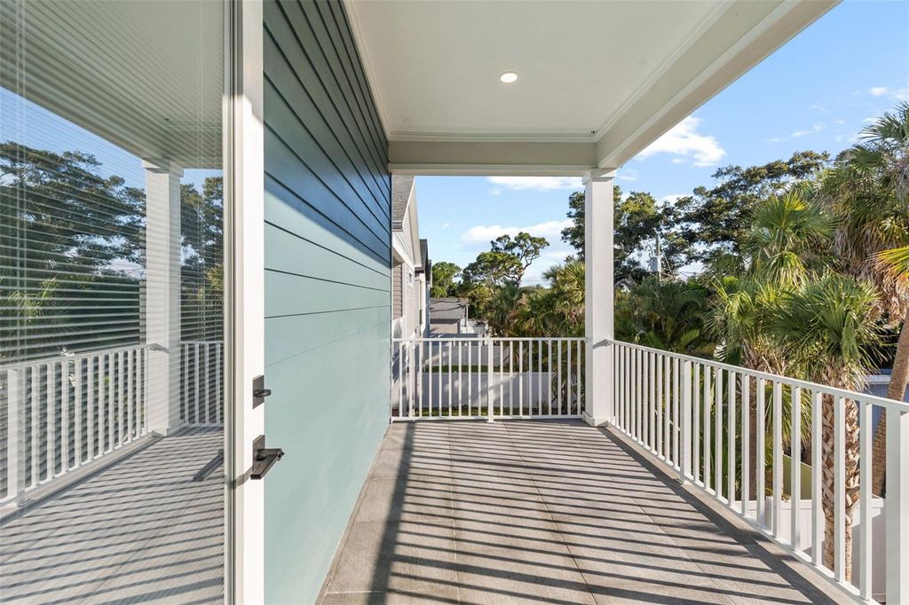Image 14 of property listing at 3801 71ST STREET N, St Petersburg, FL 33709
