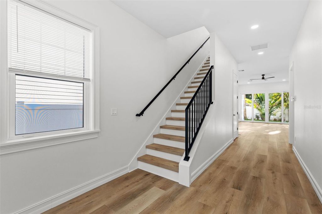 Image 6 of property listing at 3801 71ST STREET N, St Petersburg, FL 33709
