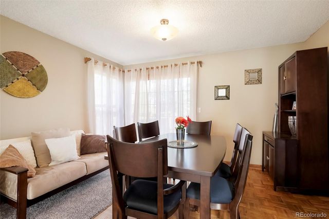 5200 S Memphis Court, Aurora, CO 80015