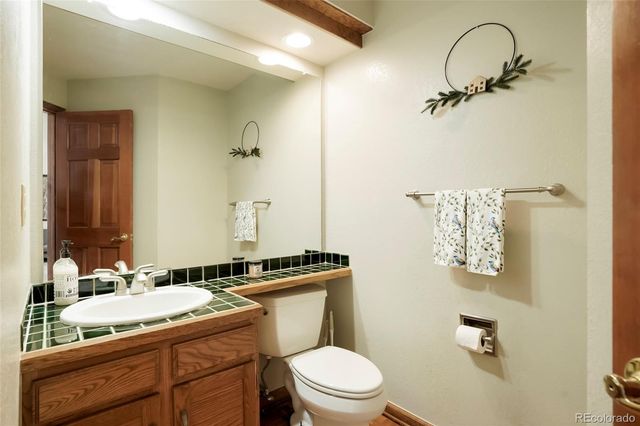 5200 S Memphis Court, Aurora, CO 80015