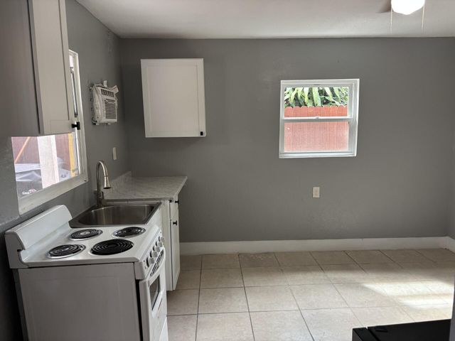 3716 NW 213th Street, Miami Gardens, FL 33055