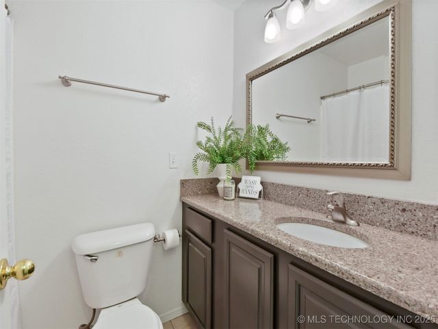 16765 Lacy Hull Road, Madill, OK 73446