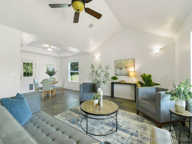 16765 Lacy Hull Road, Madill, OK 73446