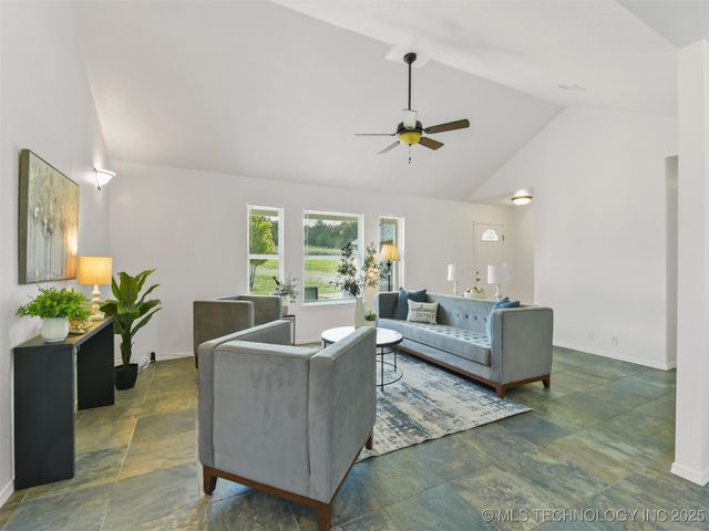 16765 Lacy Hull Road, Madill, OK 73446