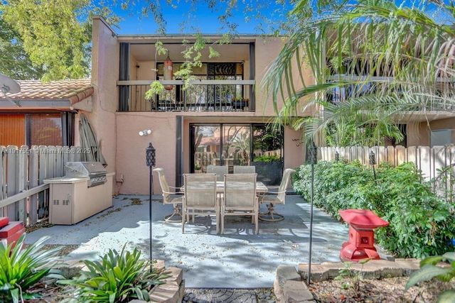 20533 NE 6th Ct, Miami, FL 33179