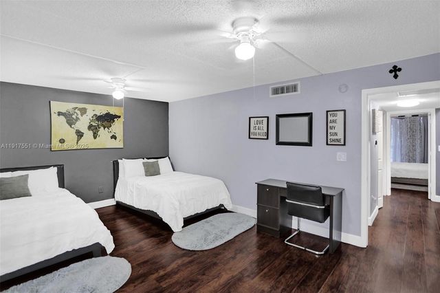 20533 NE 6th Ct, Miami, FL 33179