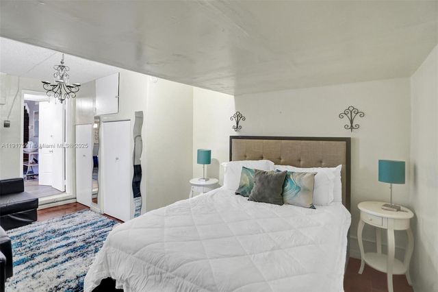 20533 NE 6th Ct, Miami, FL 33179