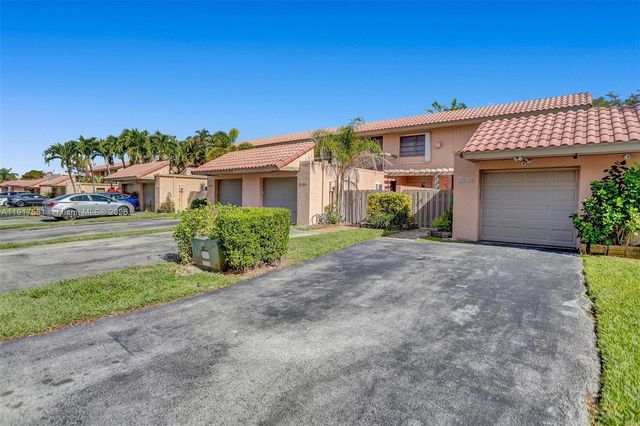 20533 NE 6th Ct, Miami, FL 33179