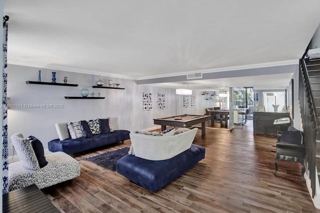 20533 NE 6th Ct, Miami, FL 33179