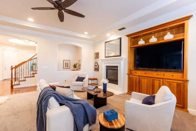 209 Fantail Ct, Lincoln, CA 95648