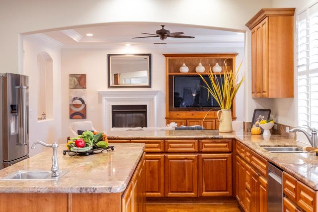 209 Fantail Ct, Lincoln, CA 95648