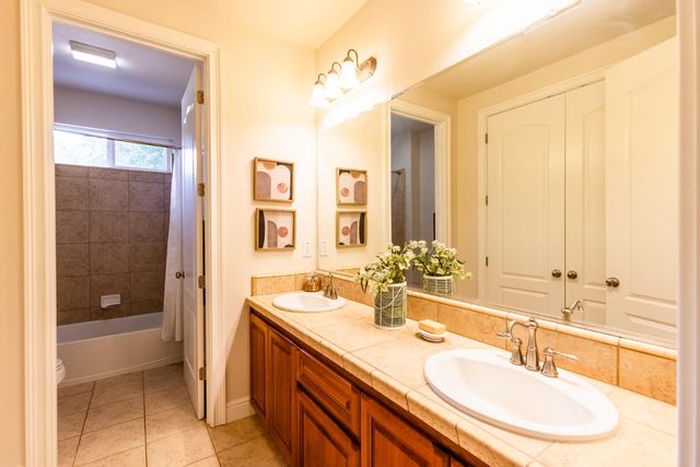 209 Fantail Ct, Lincoln, CA 95648