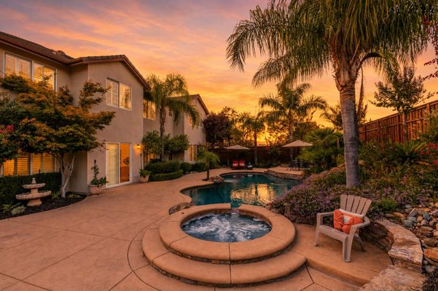 209 Fantail Ct, Lincoln, CA 95648