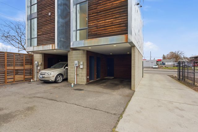 904 E Indiana Ave Ave, Spokane, WA 99207