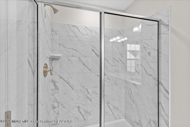 323 Mantoloking Drive, Jackson, NJ 08527