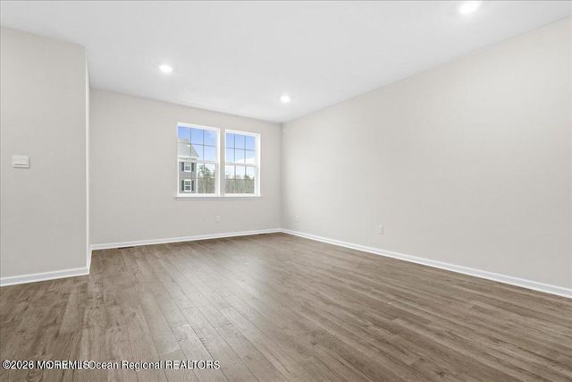 323 Mantoloking Drive, Jackson, NJ 08527